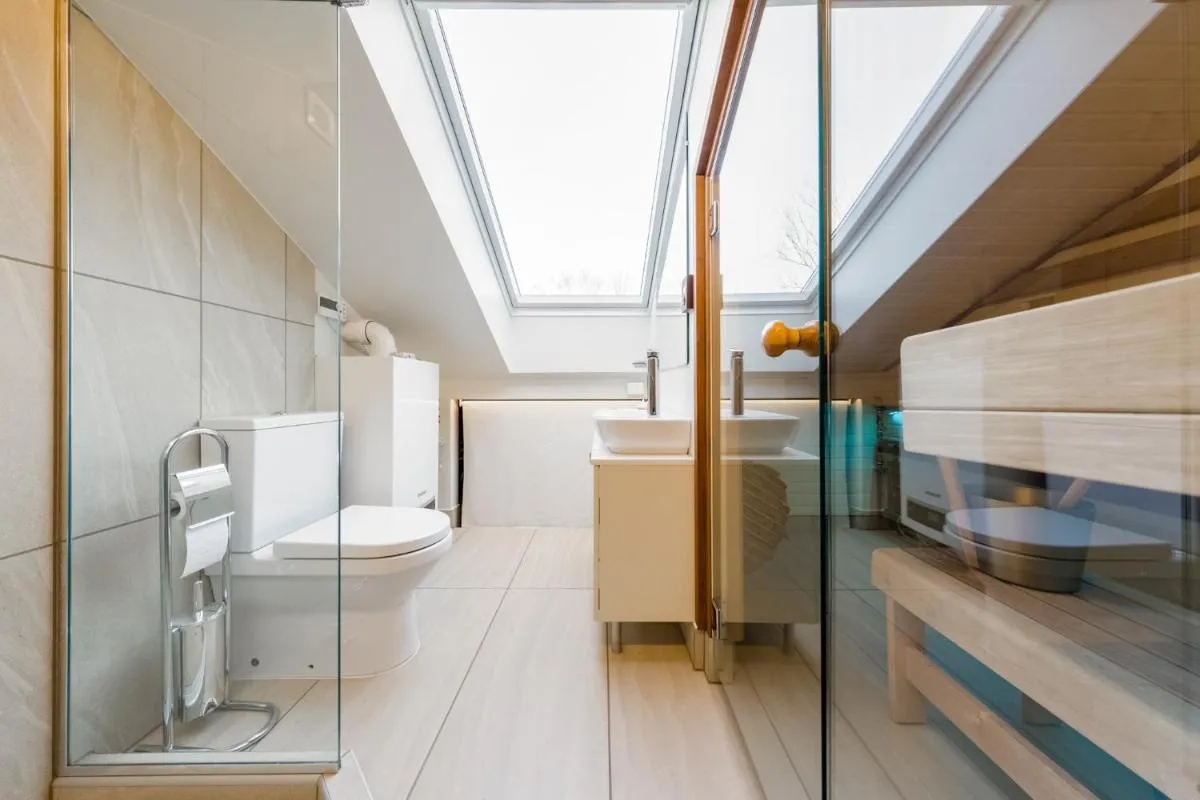 Image 2 of AirHome – Owl’s Nest
