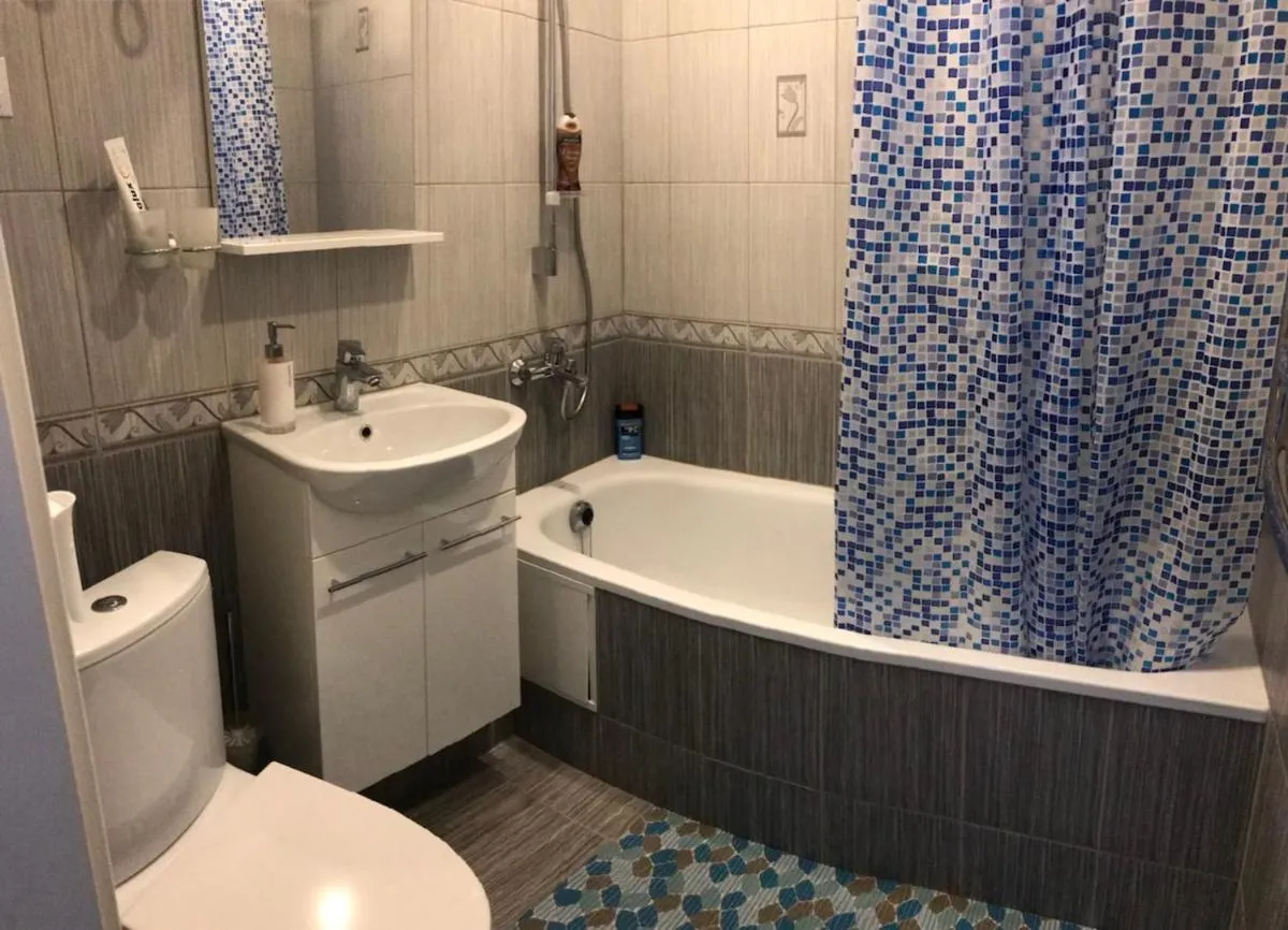 Image 2 of Apartment