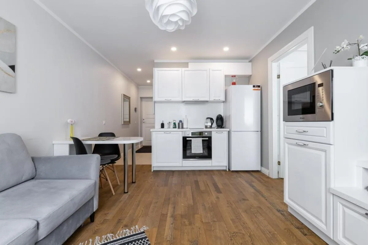 Image 2 of Brand new, cozy and quiet 1 br apartment, free parking
