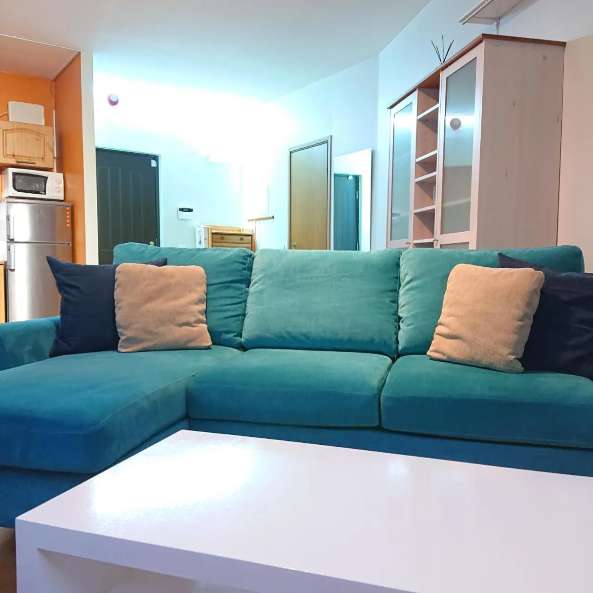 Image 4 of Bright and cozy city center 1 br ap, Free parking!