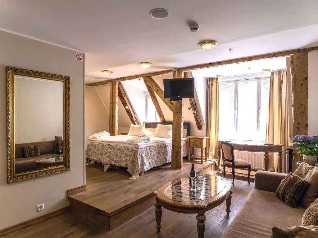 Image of CRU Hotel