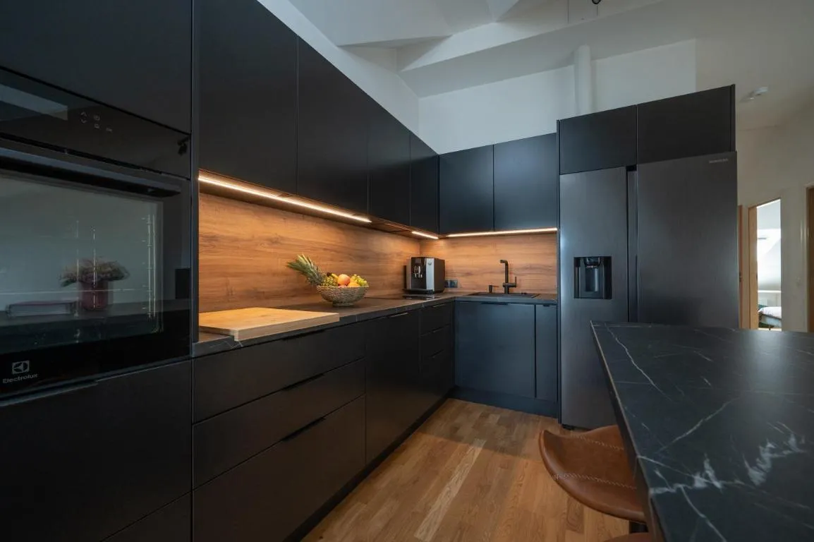 Image of Central & Cozy Rooftop Flat
