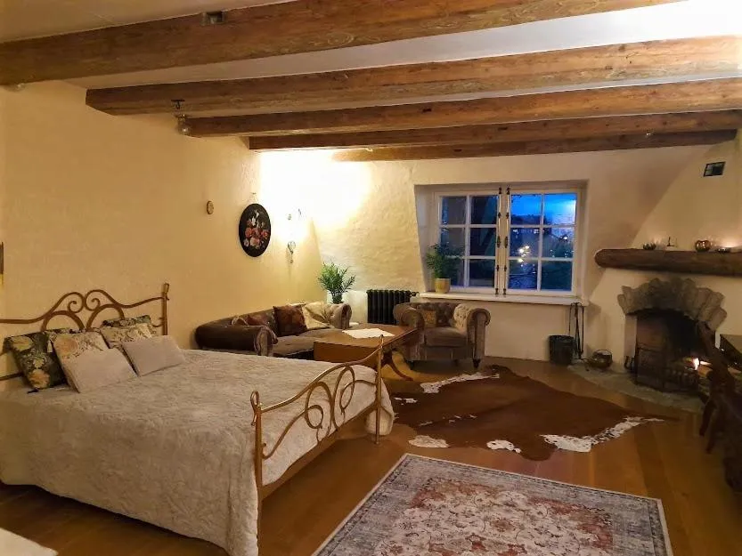 Image of Cozy Old Town Historic House