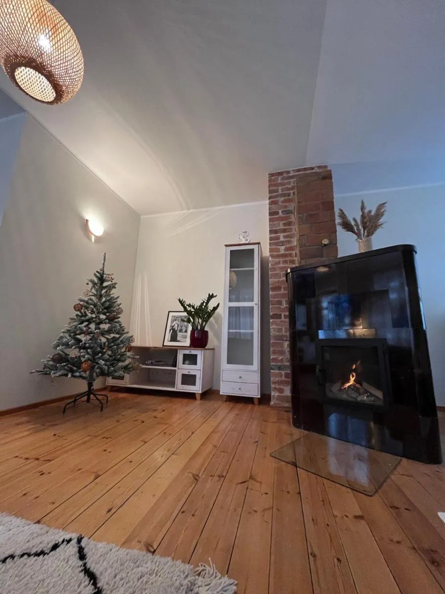 Image 4 of Cozy flat with fireplace