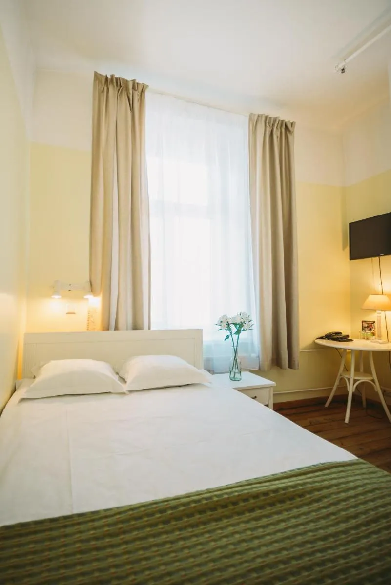 Image 3 of Economy Hotel