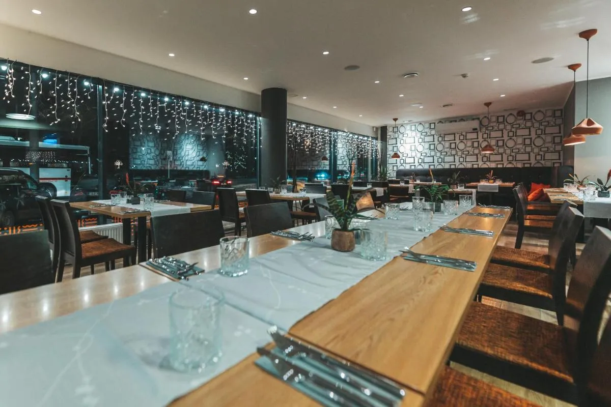 Image 1 of Go Hotel Shnelli