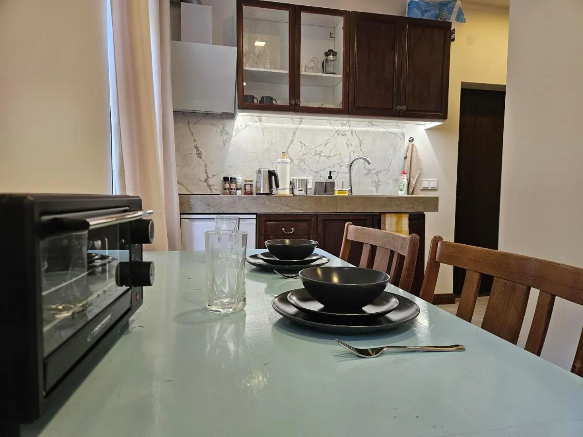 Image 1 of Heina’s studio apartment