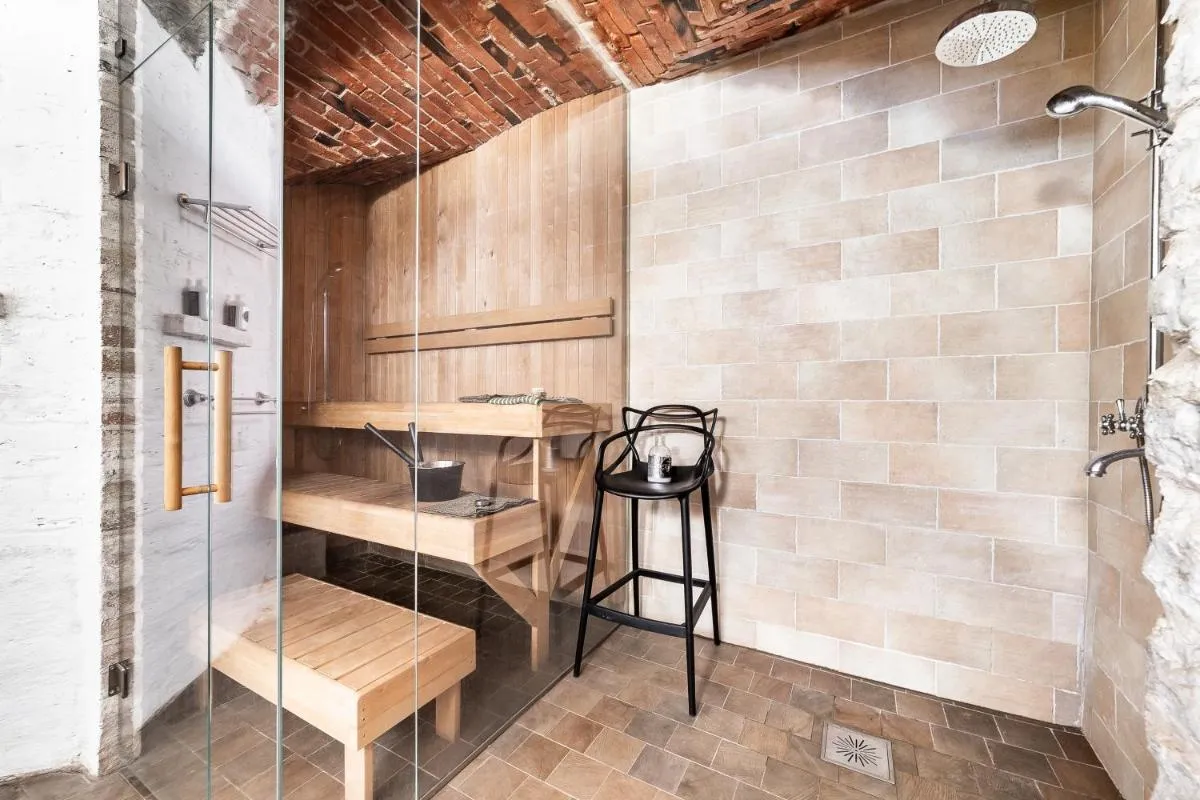 Image 2 of Historical & Modern Business Suite with Sauna @Kadriorg