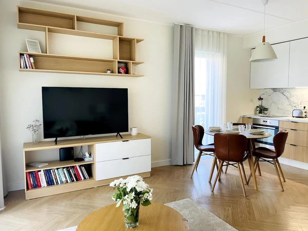 Image 2 of Luxury Designer Suite