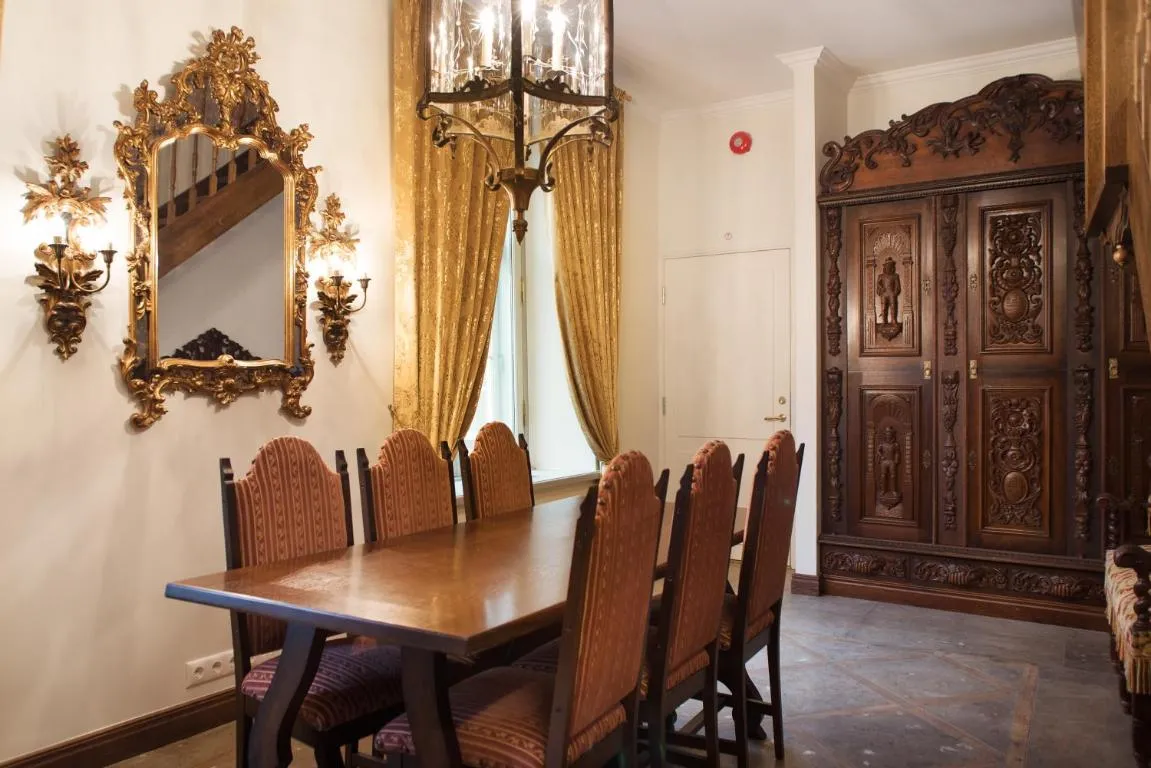 Image of Luxury Medieval 2 Storey apartment with Antique Furniture in Old Town