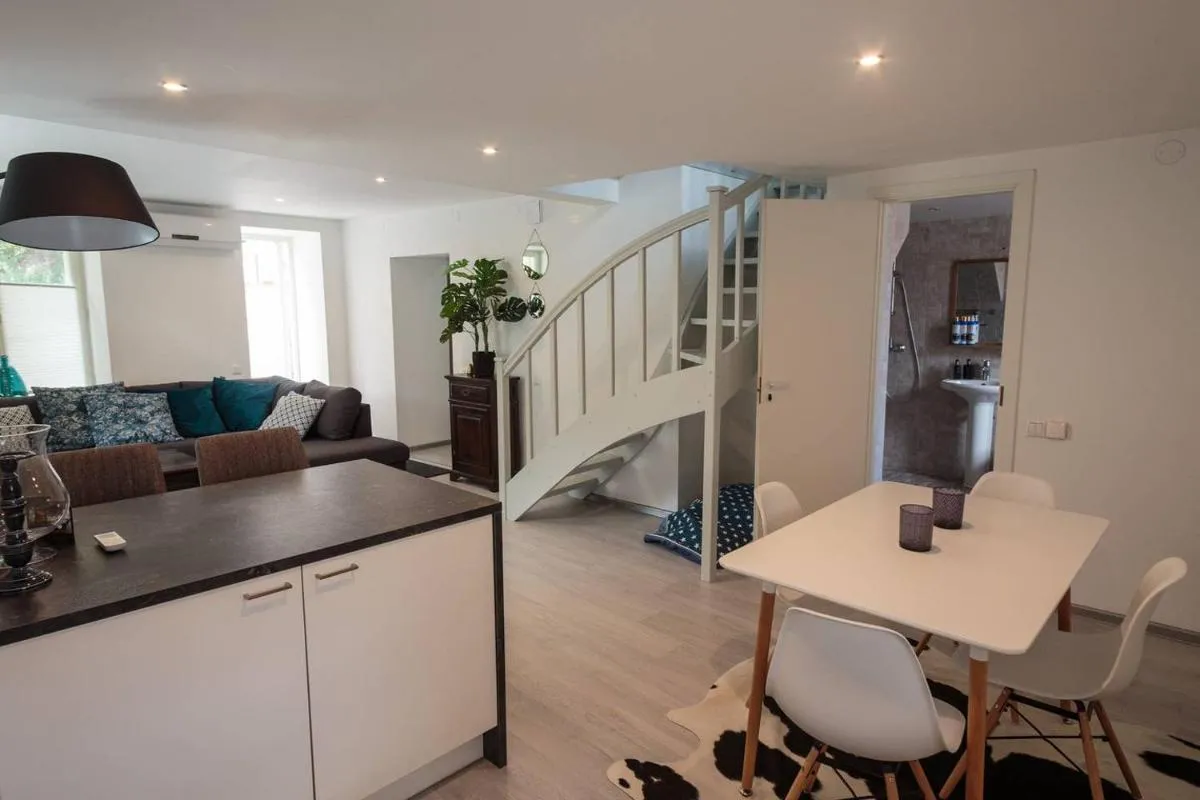 Image 3 of Luxury penthouse with terrace & sauna in Old Town
