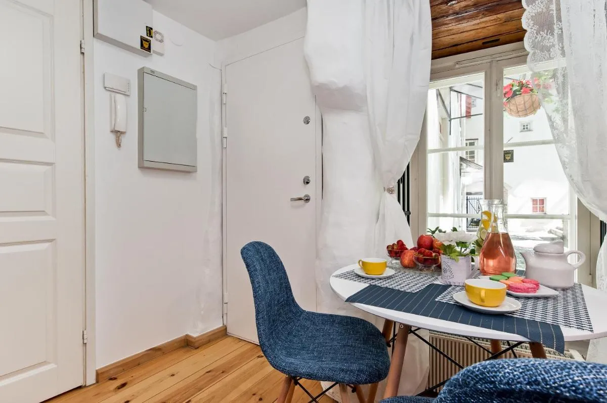 Image 3 of Old Town Central Apartment
