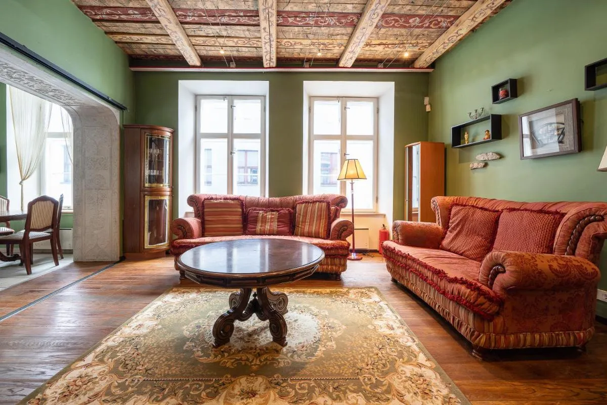 Image 2 of Old Town – Dunkri Apartment