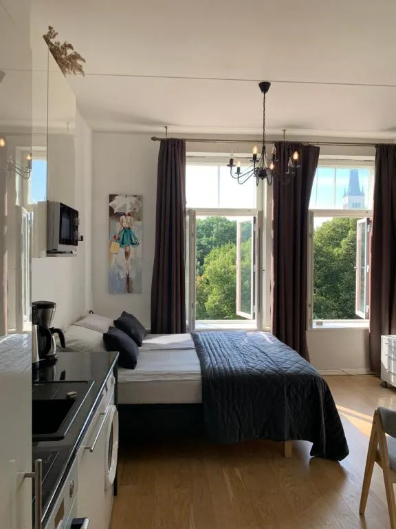 Image of Orange Apartments Mere