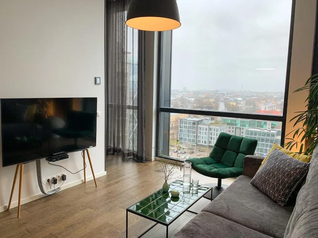 Image of Orange Apartments Tower & Free Parking