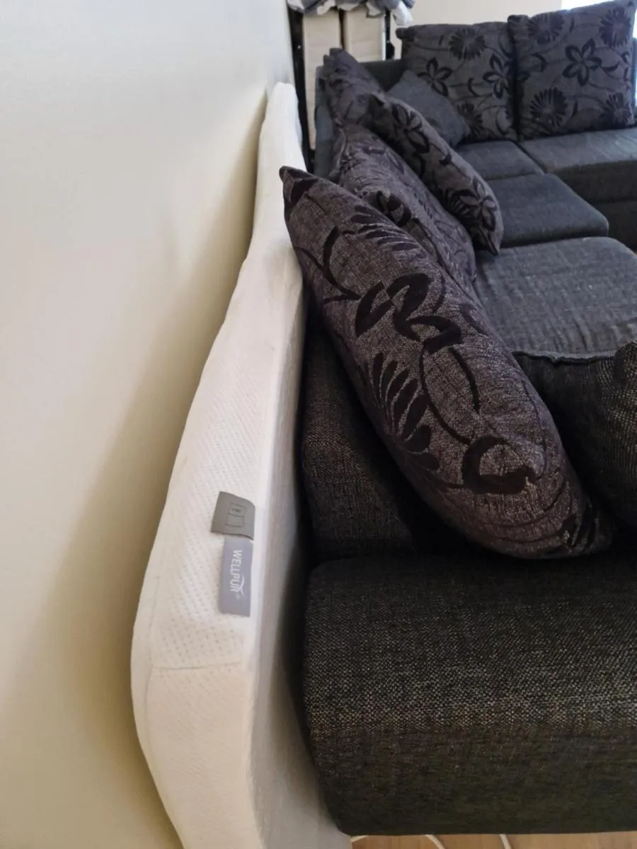 Image 2 of Padriku Apartment with a balcony,near to central,Self Check In 24 7,FREE Parking