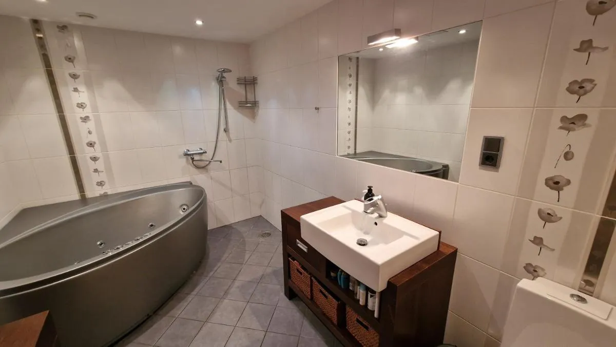 Image 2 of Pirita Beach View Suites