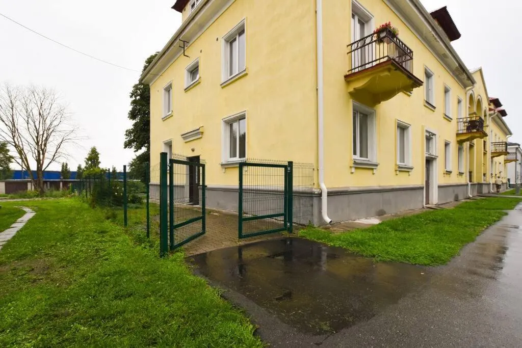 Image 5 of Serene 1BR with Sauna & Private Entrance