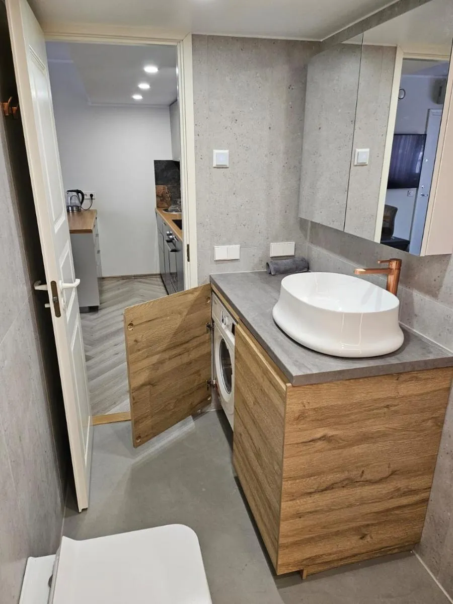Image 5 of Stylish 1 bedroom apartment with full kitchen and bathroom in Kadriorg, Tallinn city centre