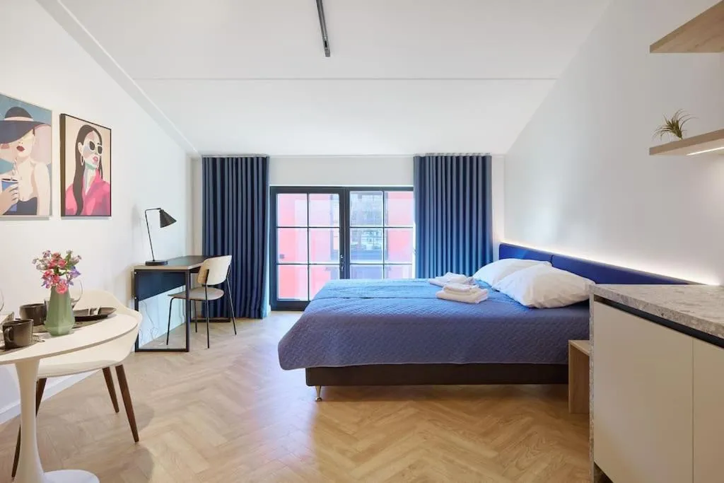 Image 1 of Stylish Volta Quarter Studios – Keyless check-in