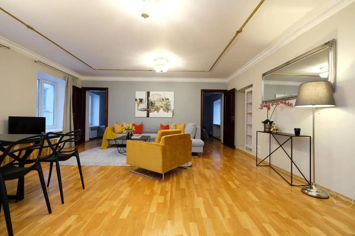 Image 4 of Tallinn City Apartments – 2 bedroom on Old Town main street Viru