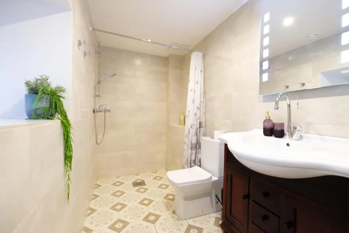 Image 2 of Tallinn City Apartments – 2 bedroom on Old Town main street Viru