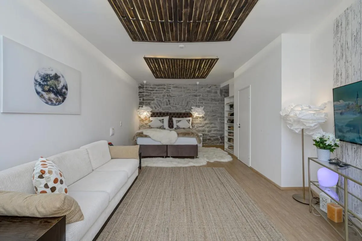 Image 5 of Tallinn Old Town Romantic Apartment