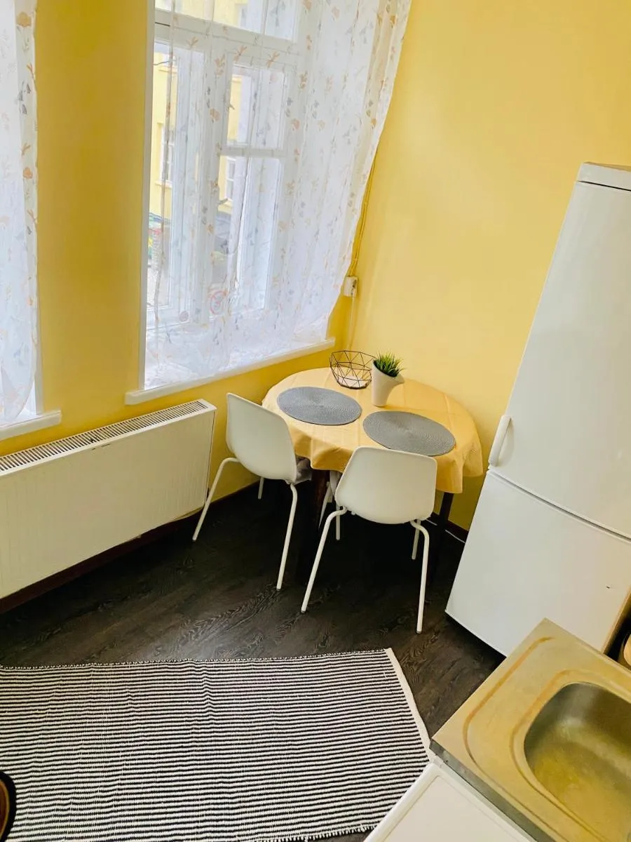 Image 5 of 1 Bedroom Apartment near Kadriorg Swan Pond