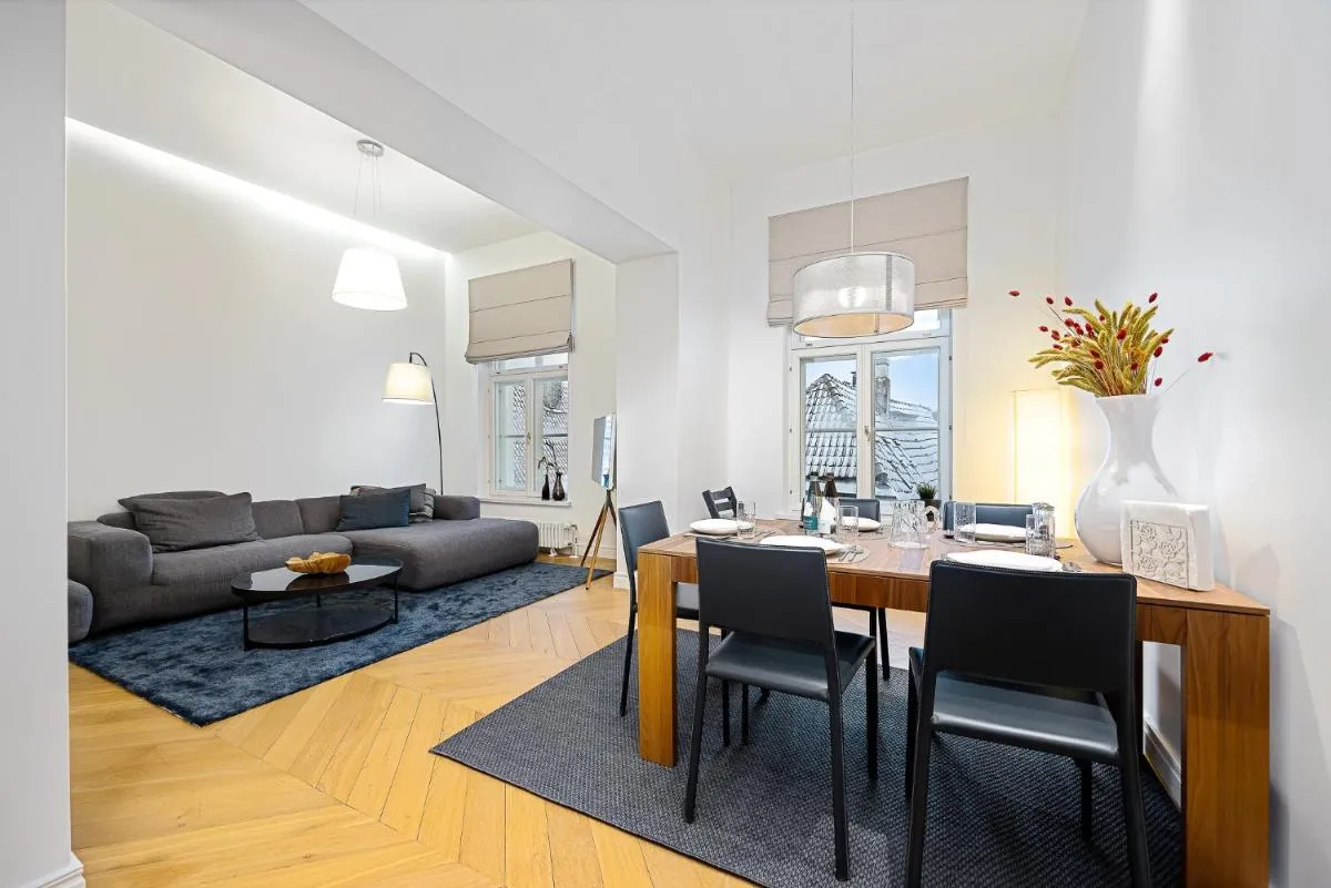 Image 3 of 5 Stories Luxury In the Old Town With Care for you