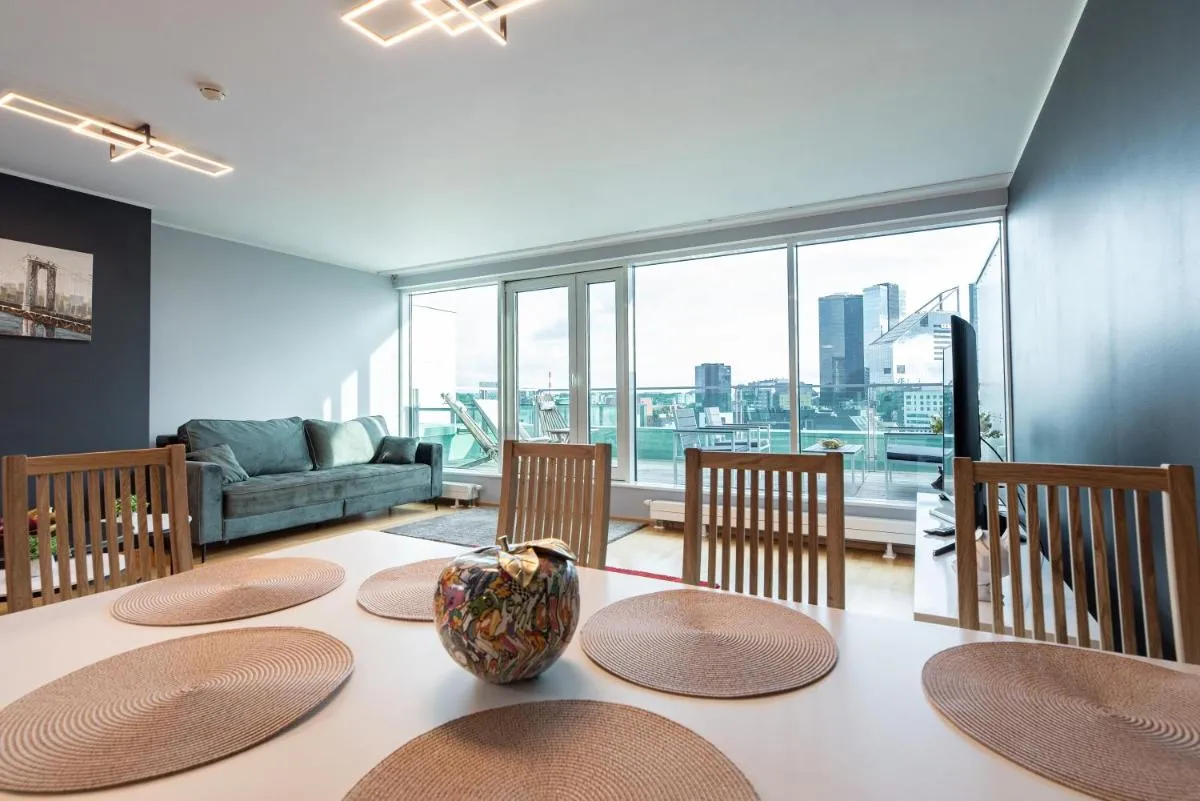 Image 3 of AirHome – Heart of City Center