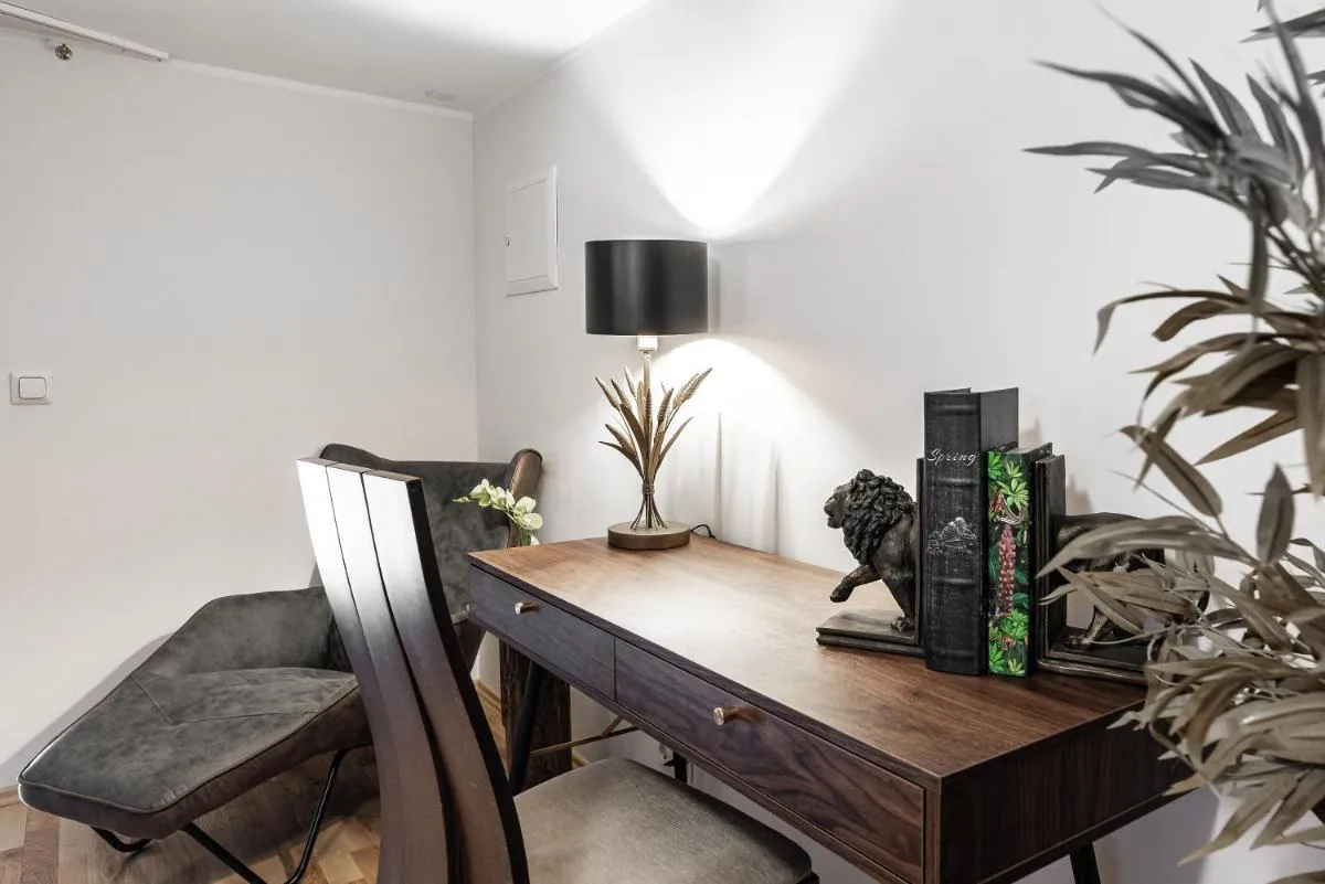 Image 4 of AirHome – Tower Apartment