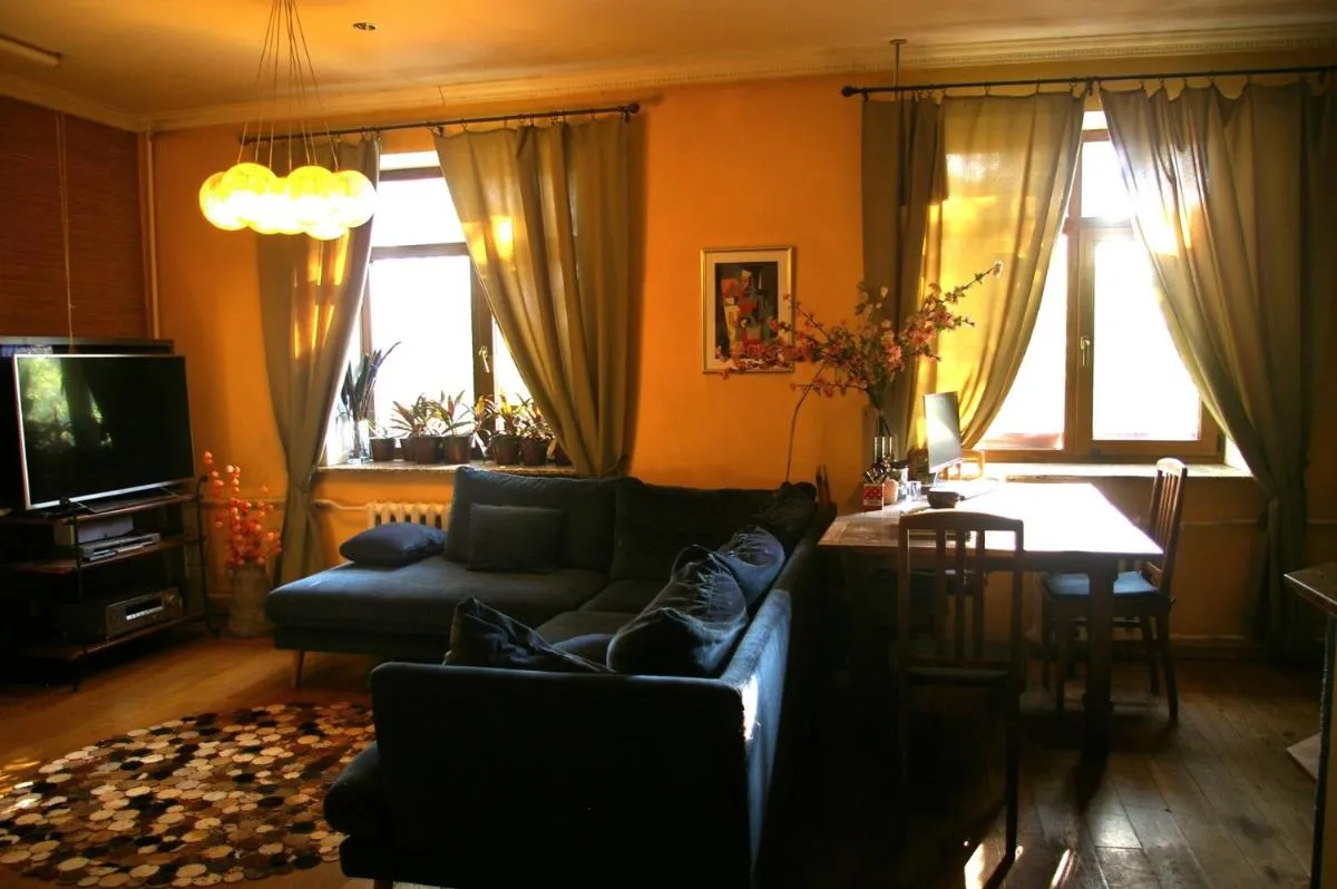 Image 2 of Apartment in the centre with free gated parking
