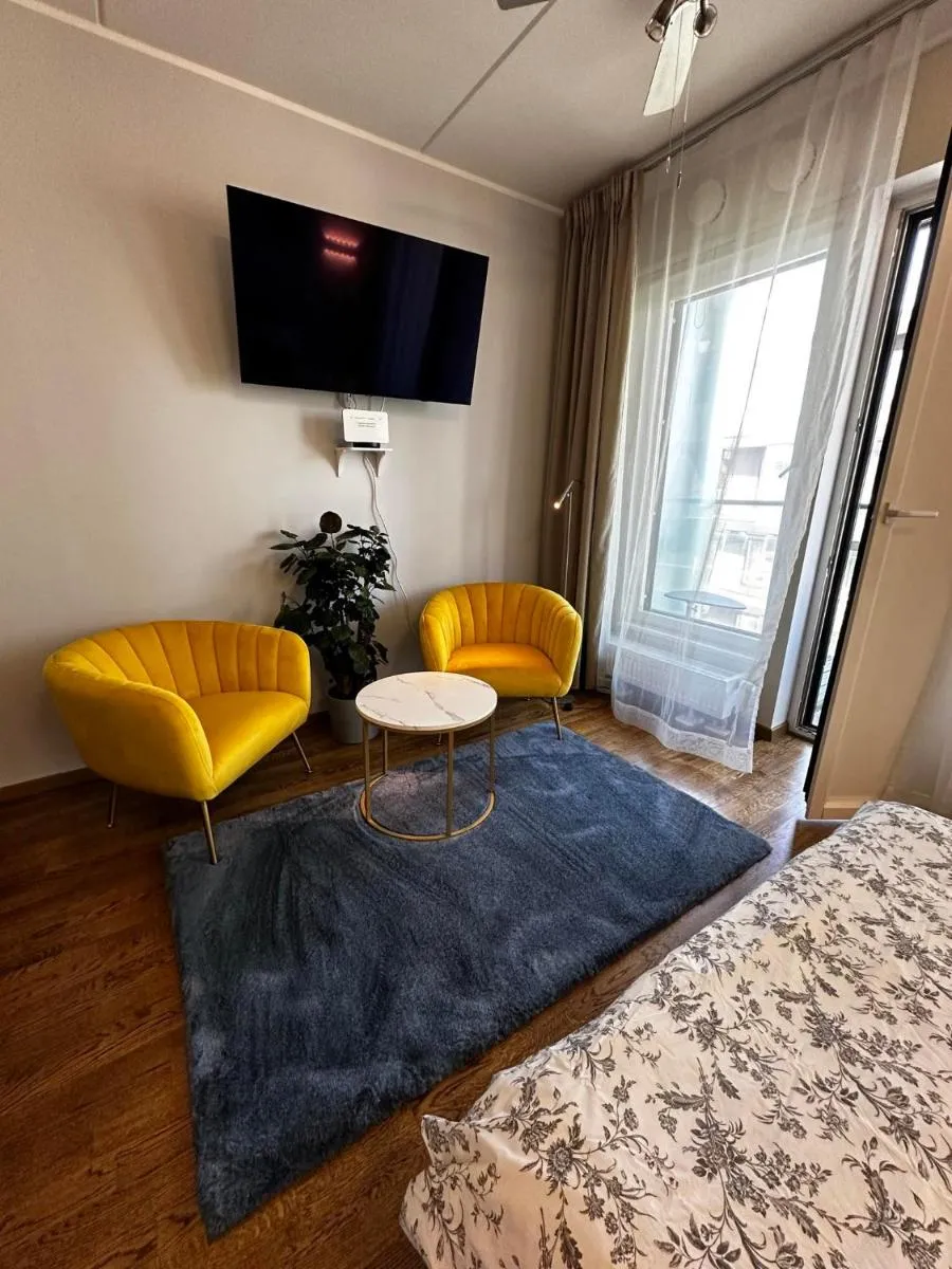 Image 4 of Apartment with Balcony in City Centre