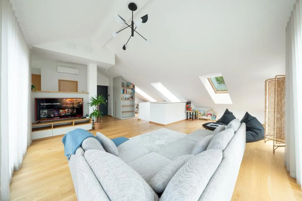 Image of Beautiful new 3BR apartment in great location