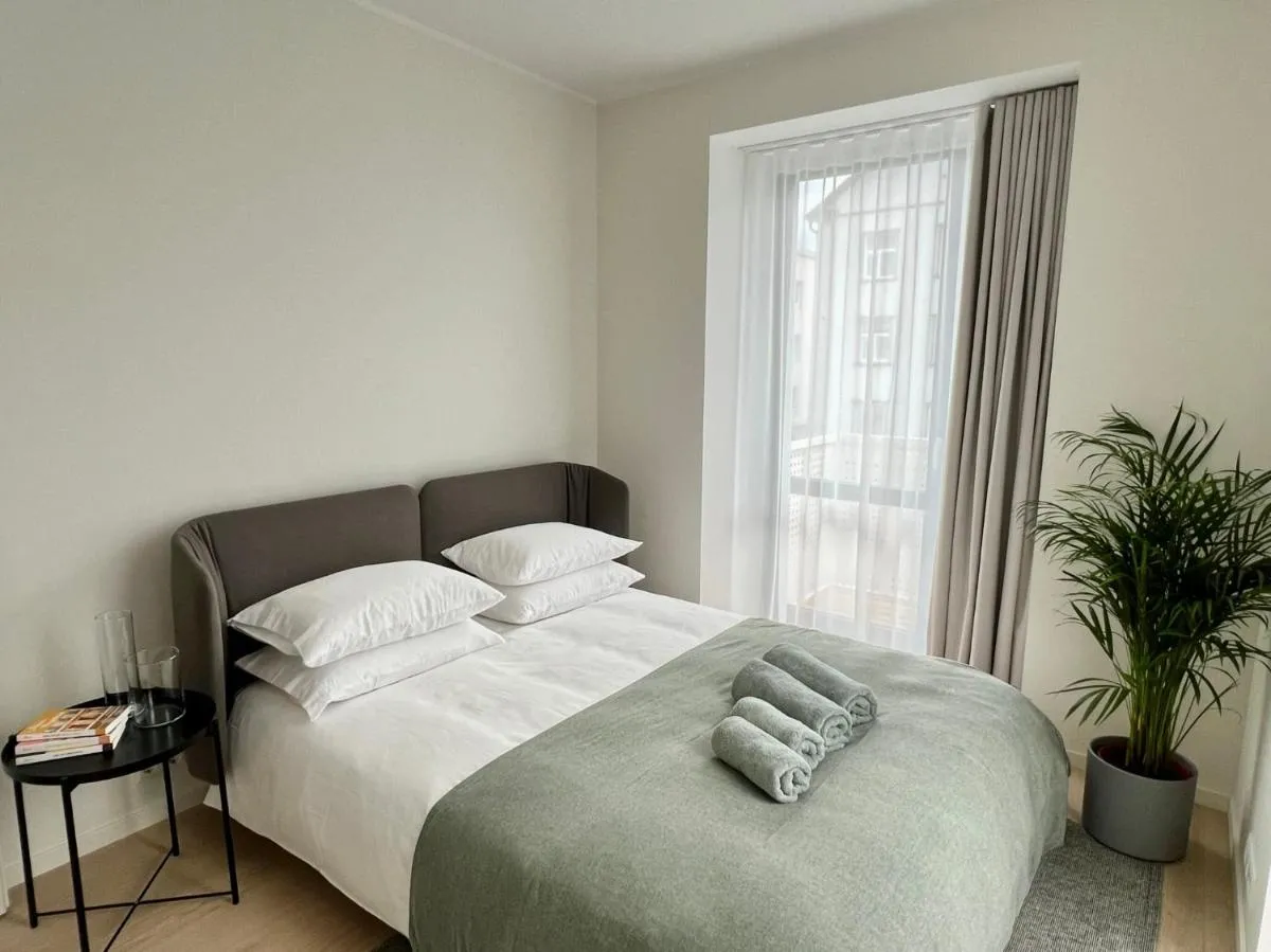 Image 5 of Brand new city centre apartment, free parking spot