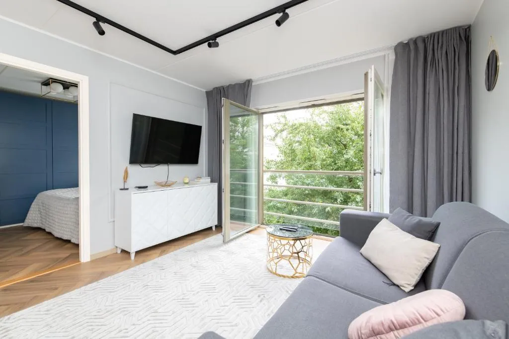 Image of Central Rosi Art Deco Apartment with parking