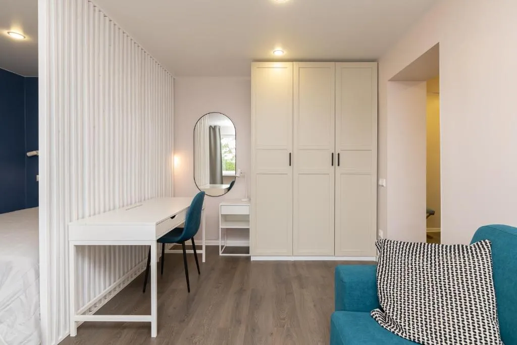 Image of Cozy Stylish Studio Apartment with FREE Parking by Centralapartments