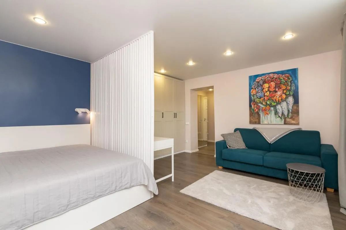 Image 1 of Cozy Stylish Studio Apartment with FREE Parking by Centralapartments
