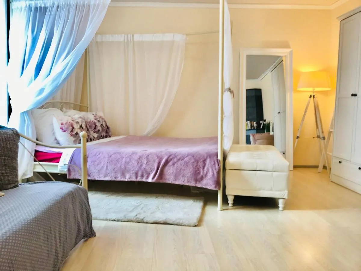Image 1 of Cozy city studio apartment free parking