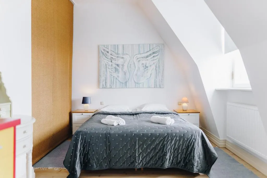 Image 1 of Dream Stay – Art gallery Family Apartment with 2 Bathrooms