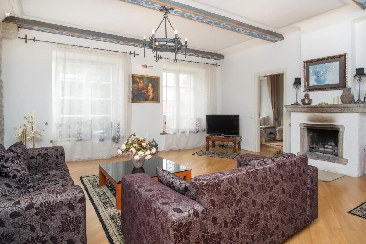 Image 4 of Dream Stay – Historical 3-Bedroom Apartment with Sauna & Fireplace