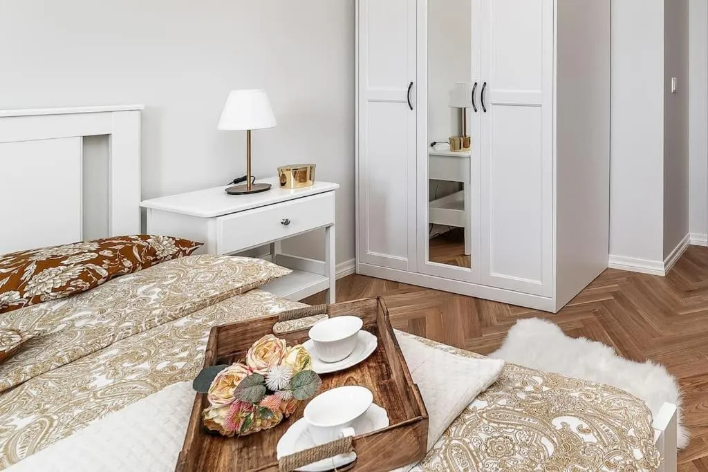Image 5 of Exclusive apartment in city center plus free parking