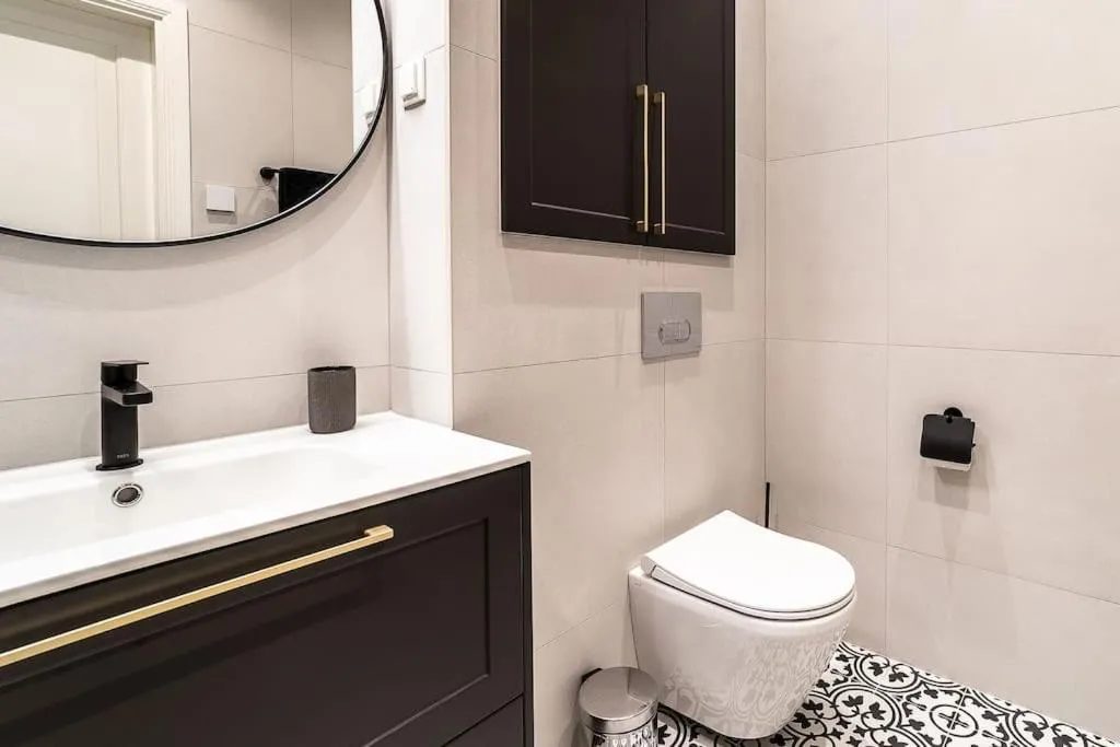 Image 6 of Exclusive apartment in city center plus free parking
