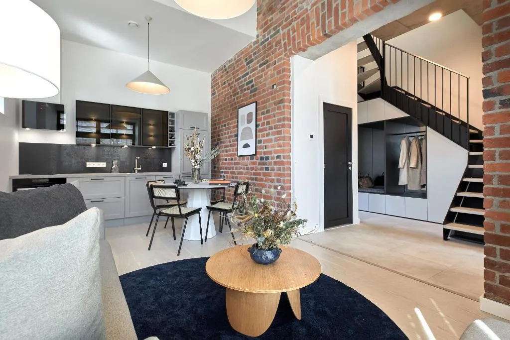 Image of High ceiling loft with its own backyard and a terrace