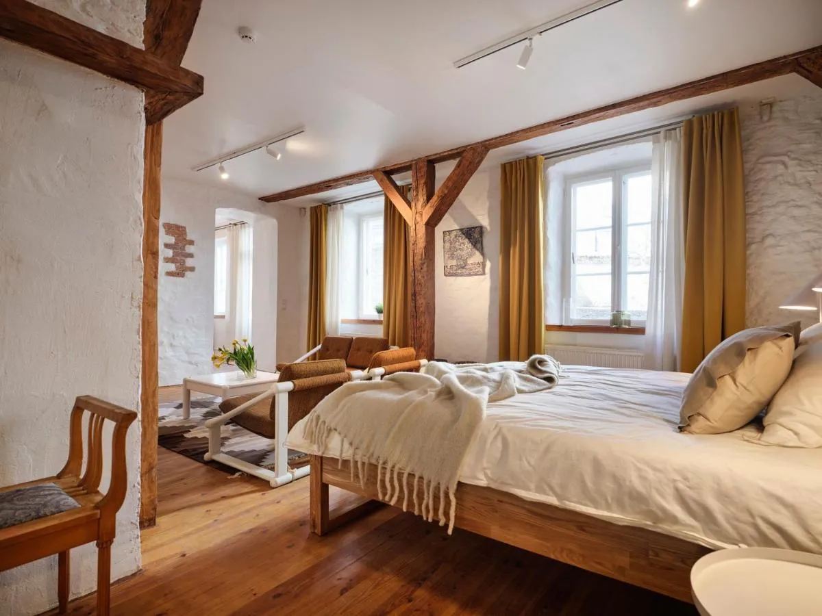 Image 5 of Historic Apartment with Private Garden in Old Town