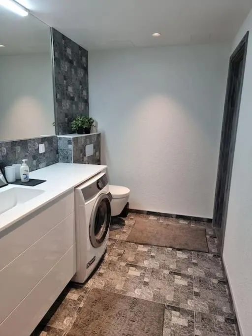 Image 4 of Ihana huoneisto Tallinnan Rotermannin keskustassa.