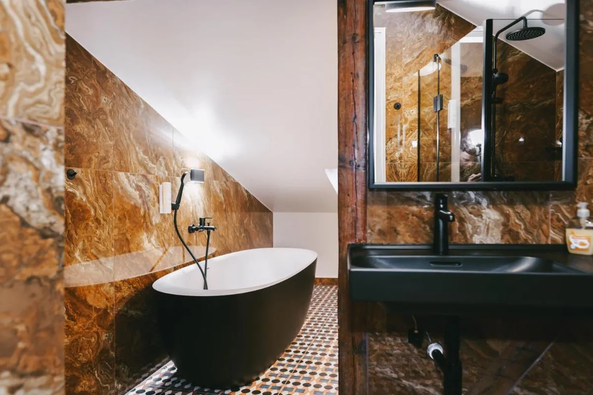 Image 2 of Kullassepa Boutique Apartments – Square View