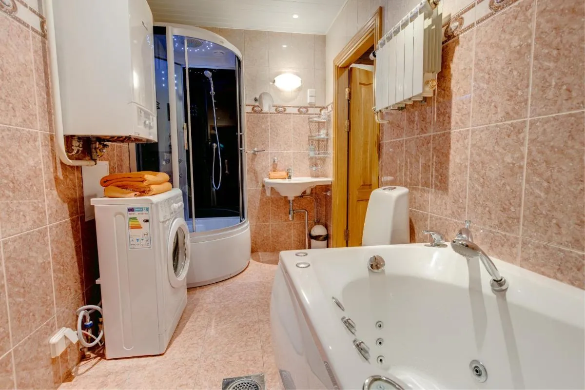 Image 5 of Luxury Suites – Antique with Sauna