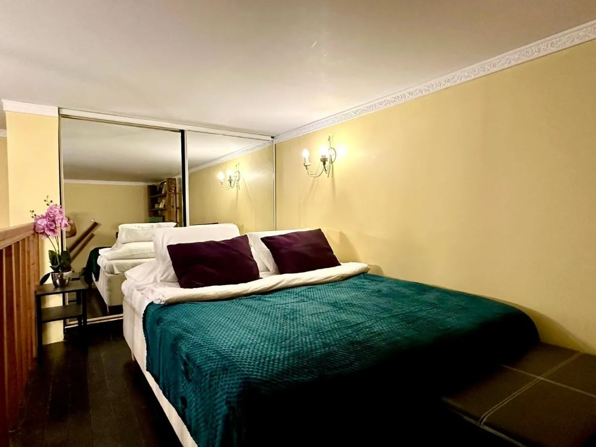 Image 1 of Luxury Suites Mere