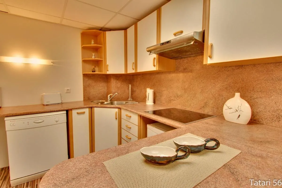 Image 2 of Luxury Suites – Tatari